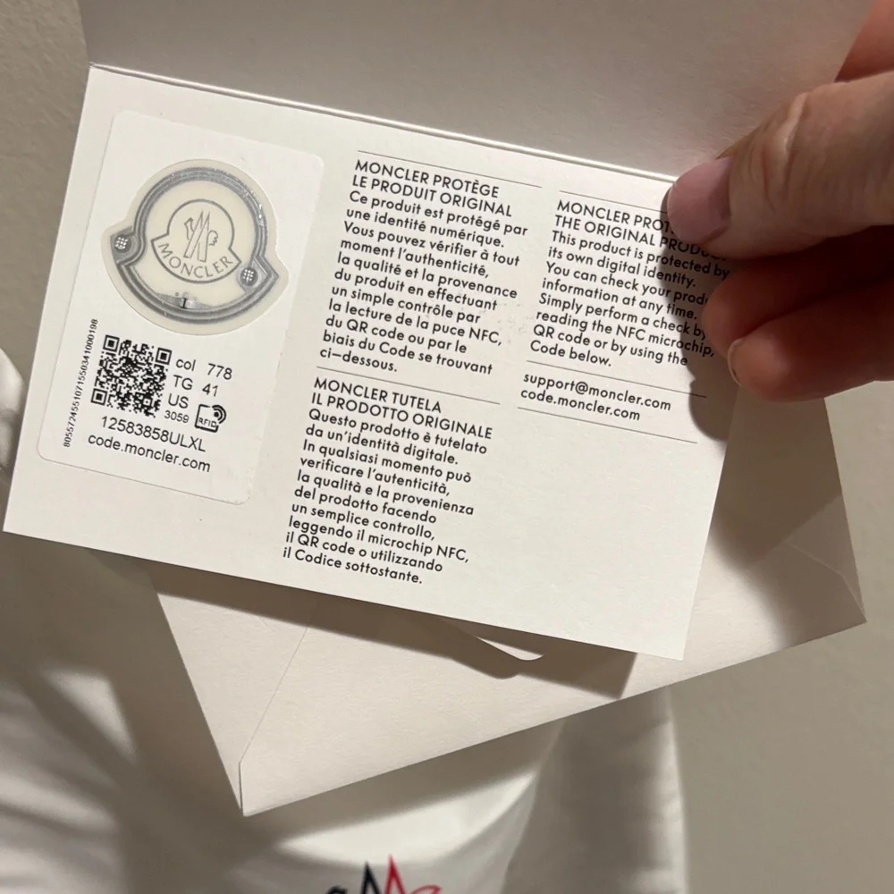 Moncler White Drawstring Bag with Red & Blue Strap - Authentic - Picture 7 of 12